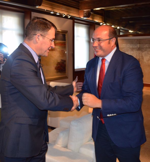 Pedro Antonio Sánchez se reúne con el vicepresidente de Sabic en Europa - 1, Foto 1