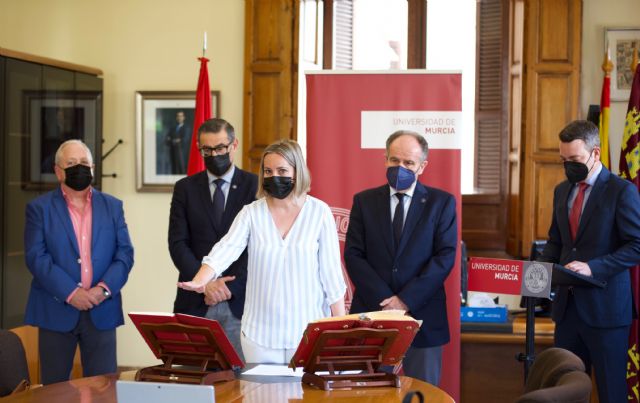 María Eugenia Pérez toma posesión como vocal del Consejo Social de la Universidad de Murcia - 2, Foto 2