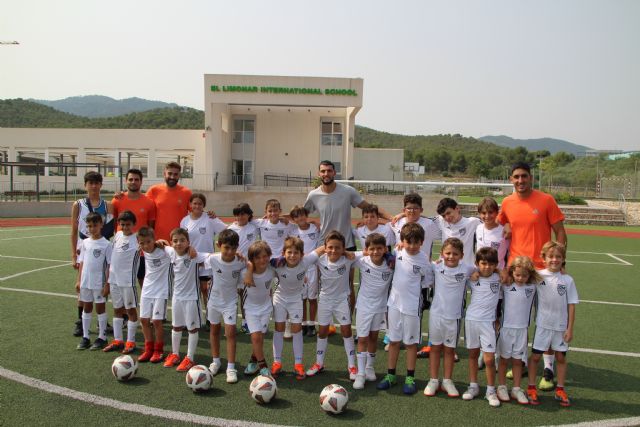 Rafa Mir muestra a los niños murcianos los secretos para triunfar en el fútbol de élite - 4, Foto 4