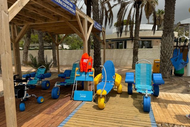 Playa Honda, Puerto Bello y la playa de San Ginés en la Azohía contarán con baño asistido hasta el 1 de septiembre - 1, Foto 1