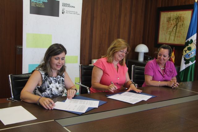 La Fundación CajaMurcia refuerza su compromiso con la Universidad Popular de San Pedro del Pinatar - 1, Foto 1