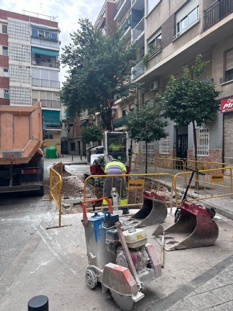 El Ayuntamiento soterrará varios contenedores en el barrio de San Andrés - 1, Foto 1