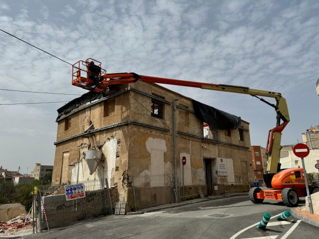 Las obras de conservación del Molino Armero se reinician con una actuación de emergencia para consolidar la fachada - 1, Foto 1