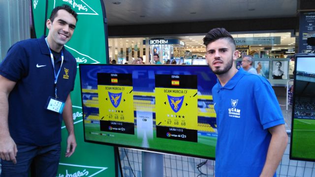 El equipo de eSports de la UCAM toma el centro de Murcia con un torneo de FIFA 17 - 3, Foto 3