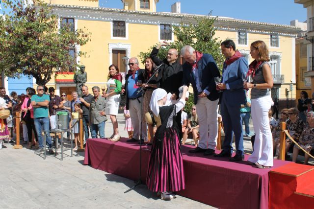 El 'Día de la Vendimia' nos trae la pisada de la uva y la bendición del primer mosto - 2, Foto 2