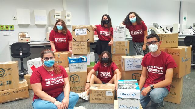 Estudiantes y profesorado de la Facultad de Óptica y Optometría de la UMU reparan 1.700 gafas donadas para llevarlas a Senegal - 1, Foto 1