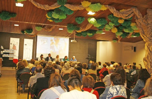 Julio Criado: Cuando dos grandes mujeres se unen para hacer un trabajo, lo que sale es una obra de arte, y eso es lo que hemos presentado esta tarde - 1, Foto 1