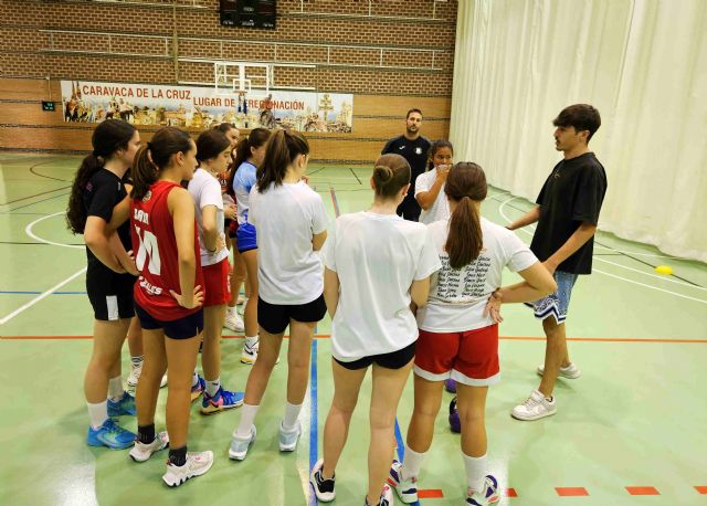 El Ayuntamiento de Caravaca cuenta con 1.800 alumnos y alumnas en su programa de fomento del deporte de base - 1, Foto 1