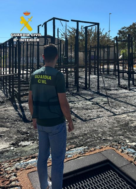 La Guardia Civil esclarece el incendio de un parque infantil de Jumilla - 3, Foto 3