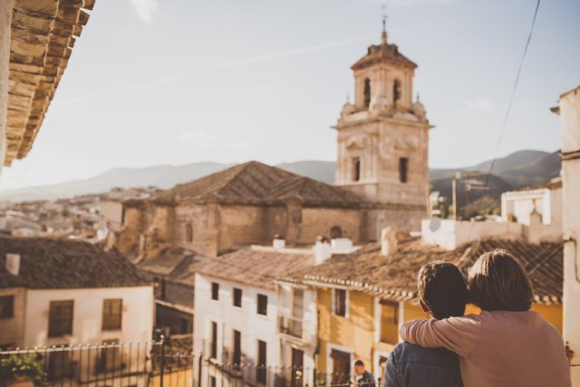 La Comunidad reactiva una nueva edición del bono turístico para promover los viajes a la Región en la temporada otoño-invierno - 1, Foto 1