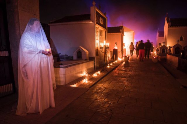 Don Juan Tenorio conquistó a más de 1200 personas en el cementerio de San Javier - 3, Foto 3