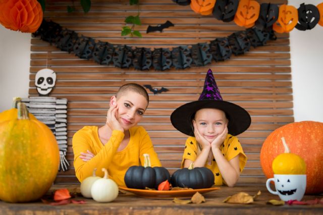 Tres manualidades para pasártelo de miedo con los más 'peques' este Halloween - 1, Foto 1