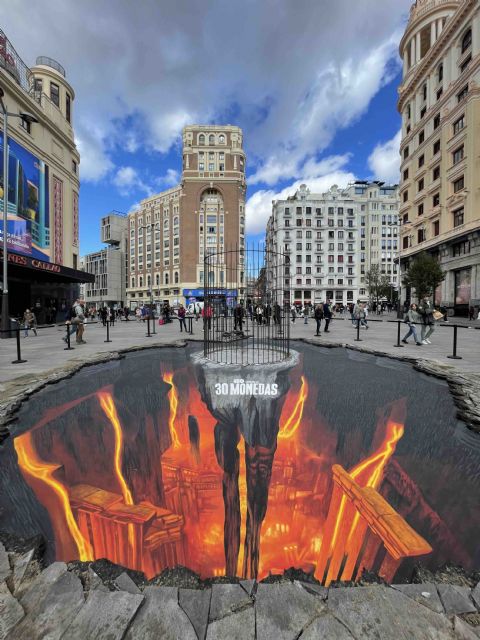 Edgar müller transforma callao en una ventana al infierno inspirado en la serie ´30 monedas´ de álex de la iglesia - 1, Foto 1