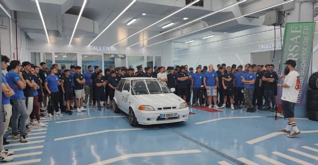 Los alumnos de Automoción de UNIVERSAE ponen a punto un coche para el evento internacional Extrim Race - 2, Foto 2