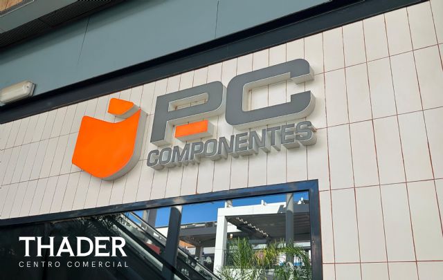 Thader acoge la apertura de la tienda insignia de PcComponentes en un evento repleto de tecnología, premios y orgullo murciano - 1, Foto 1