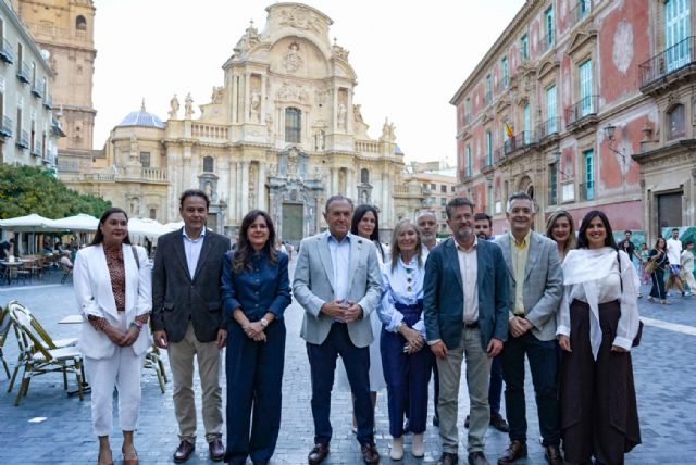 VOX presenta en Murcia sus candidaturas al Congreso y al Senado con la remigración, la prioridad nacional y la desregulación como ejes fundamentales VOX presenta en Murcia sus candidaturas al Congreso y al Senado con la remigración, la prioridad nacional y la desregulación como ejes fundamentales