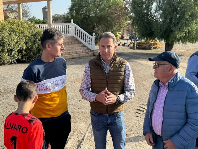 Fulgencio Gil muestra su compromiso personal y político con los afectados por las inundaciones - 5, Foto 5