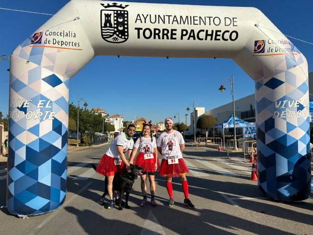 Diversión, originalidad y alegría esta mañana en Torre Pacheco en la “San Silvestre 2023” - 2, Foto 2