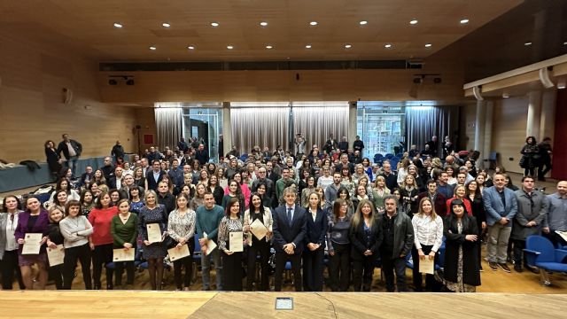 Más de 400 empleados públicos toman posesión tras superar un proceso de promoción interna - 1, Foto 1