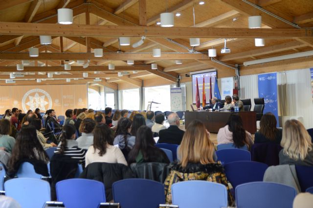 La UPCT impulsa el primer informe regional sobre RSC y Economía Azul, que señala las oportunidades para las pymes en esta materia - 1, Foto 1