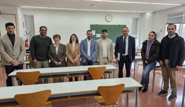 Representantes de la Comunidad y UMU visitan las instalaciones que serán utilizadas por los Estudiantes de Enfermería de Cartagena - 1, Foto 1