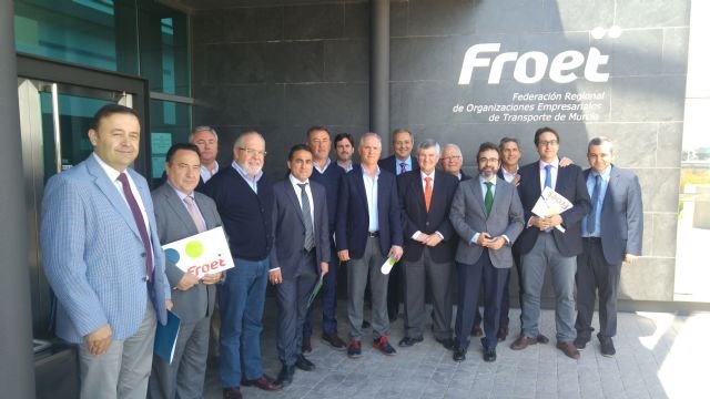 La Comunidad trasladará al ministerio de Fomento y a la UE la problemática de los polizones para dar más seguridad a las empresas de transporte - 1, Foto 1