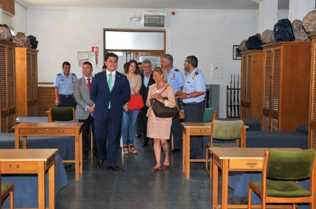 La Corporación municipal visitó el Centro Universitario de la Defensa en la AGA - 3, Foto 3