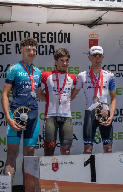 El ciclista aguileño Rafael Meca se alza campeón, en categoría cadete, en el Triciclón de Sangonera la Verde - 1, Foto 1