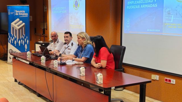 Las Fuerzas Armadas muestran su oferta de oportunidades laborales en la Red de Orientación del Plan Municipal de Empleo - 2, Foto 2