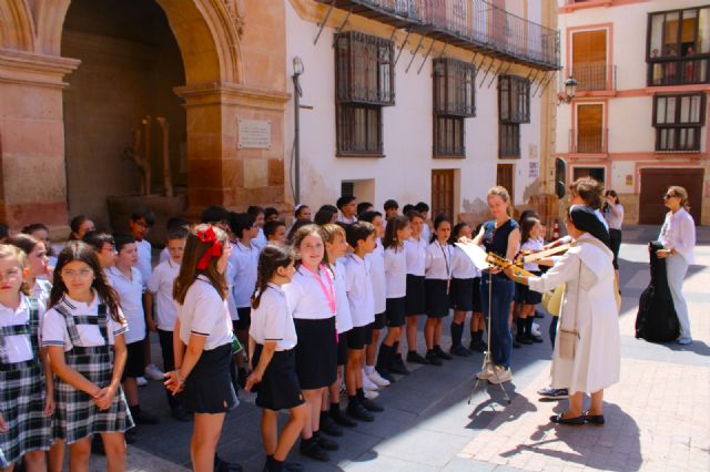 El alcalde preside el toque de Ministriles y Clarineros que convoca a la Procesión del Corpus en Lorca - 3, Foto 3