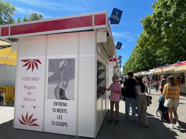 Las editoriales murcianas exponen en la Feria del Libro de Madrid - 1, Foto 1