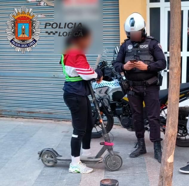 El Ayuntamiento de Lorca interpone en un mismo día casi 70 sanciones por el uso indebido de los vehículos de movilidad personal - 1, Foto 1