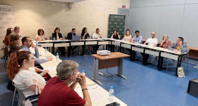 Convega y la Red de Agencias de Desarrollo Local de la comarca se reúnen para coordinar acciones de promoción económica en la Vega Baja - 1, Foto 1