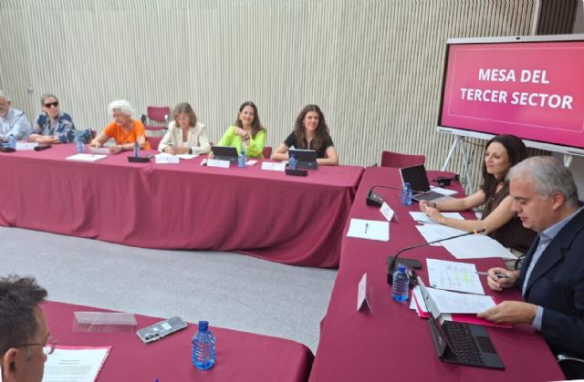 Política Social pone en marcha una veintena de proyectos sociales con fondos FSE+ y autonómicos que benefician a 90.000 personas Política Social pone en marcha una veintena de proyectos sociales con fondos FSE+ y autonómicos que benefician a 90.000 personas