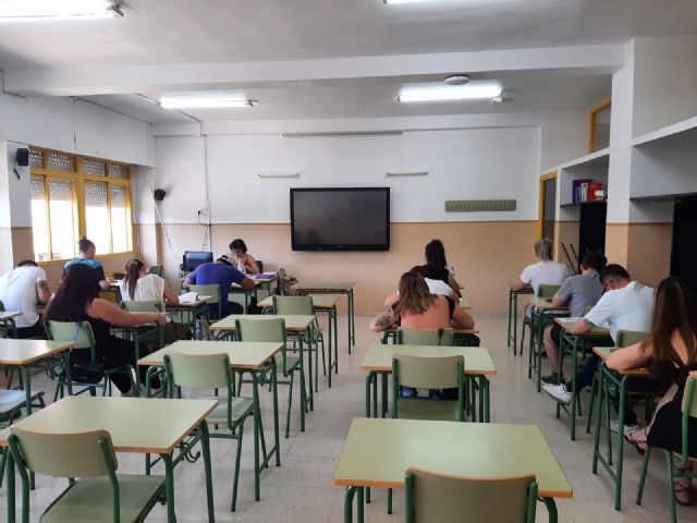880 personas mayores de 18 años se presentan a las pruebas para obtener el título de graduado en ESO 880 personas mayores de 18 años se presentan a las pruebas para obtener el título de graduado en ESO