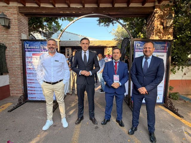 El Gobierno regional destaca el papel del sector de la fontanería, la climatización y las instalaciones técnicas para afrontar el reto de la vivienda El Gobierno regional destaca el papel del sector de la fontanería, la climatización y las instalaciones técnicas para afrontar el reto de la vivienda