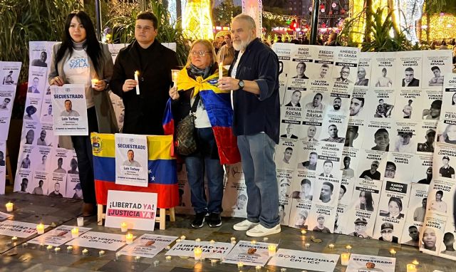 La diáspora venezolana en Murcia se sumó a la vigilia mundial por la libertad de Luis Tarbay y de todos los presos políticos en Venezuela - 1, Foto 1