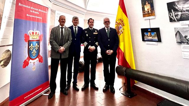 Inauguración de la exposición “Objetivo la Armada” en la emblemática Torre del Oro - 1, Foto 1