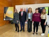 El Ayuntamiento de Murcia recibe de Astrade un galardón por su compromiso con las personas con autismo