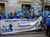 CSIT UNIN PROFESIONAL moviliza a varios centenares de empleados pblicos para defender unificacin de criterios, respecto a las subidas retributivas en sus nminas