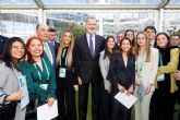 Su majestad el Rey entrega las Becas de formacin de Iberdrola para el desarrollo del 'empleo verde'