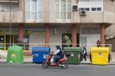 Infraestructuras recuerda tirar la basura a partir de las nueve de la noche durante los meses de verano