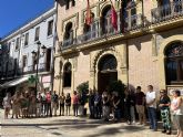 guilas se suma al minuto de silencio en solidaridad con las vctimas del Incendio en Murcia