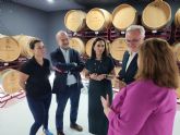 La consejera de Agricultura visita la Bodega Madrid Romero y participa en la presentacin de los nuevos vinos 'Tres Monastrells' y 'Entre Naranjos & Limoneros'