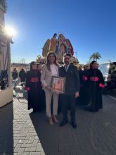 La alcaldesa de Archena nombrada Cabo de Andas de Honor del nuevo trono de la Cofradía Santas Mujeres de Jerusalén La alcaldesa de Archena nombrada Cabo de Andas de Honor del nuevo trono de la Cofradía Santas Mujeres de Jerusalén
