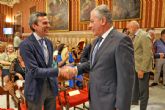 Ayuntamiento de Sevilla . En la Iglesia de San Roque de Sevilla presenta programa para celebrar 375 aniversario del milagro del Santo Crucifijo de San Agustn