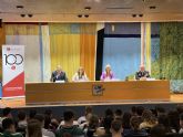 Comienzan las charlas para fomentar la educacin y cultura financiera del alumnado