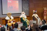 Los Reyes ms madrugadores han repartido los primeros regalos a ms de 300 ninos y ninas en las sede del Colegio de Ingenieros Tcnicos Industriales de Murcia y Cartagena