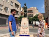 Recolocan la escultura de 'El niño de la flor en la boca' de la Placica Nueva