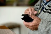 AFAMMER imparte en el hogar del pensionista un taller de nuevas tecnologas para mayores de 55 años
